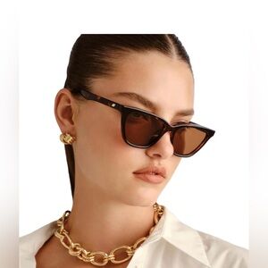 Le Specs Unfaithful POLARIZED Sunglasses in Tort